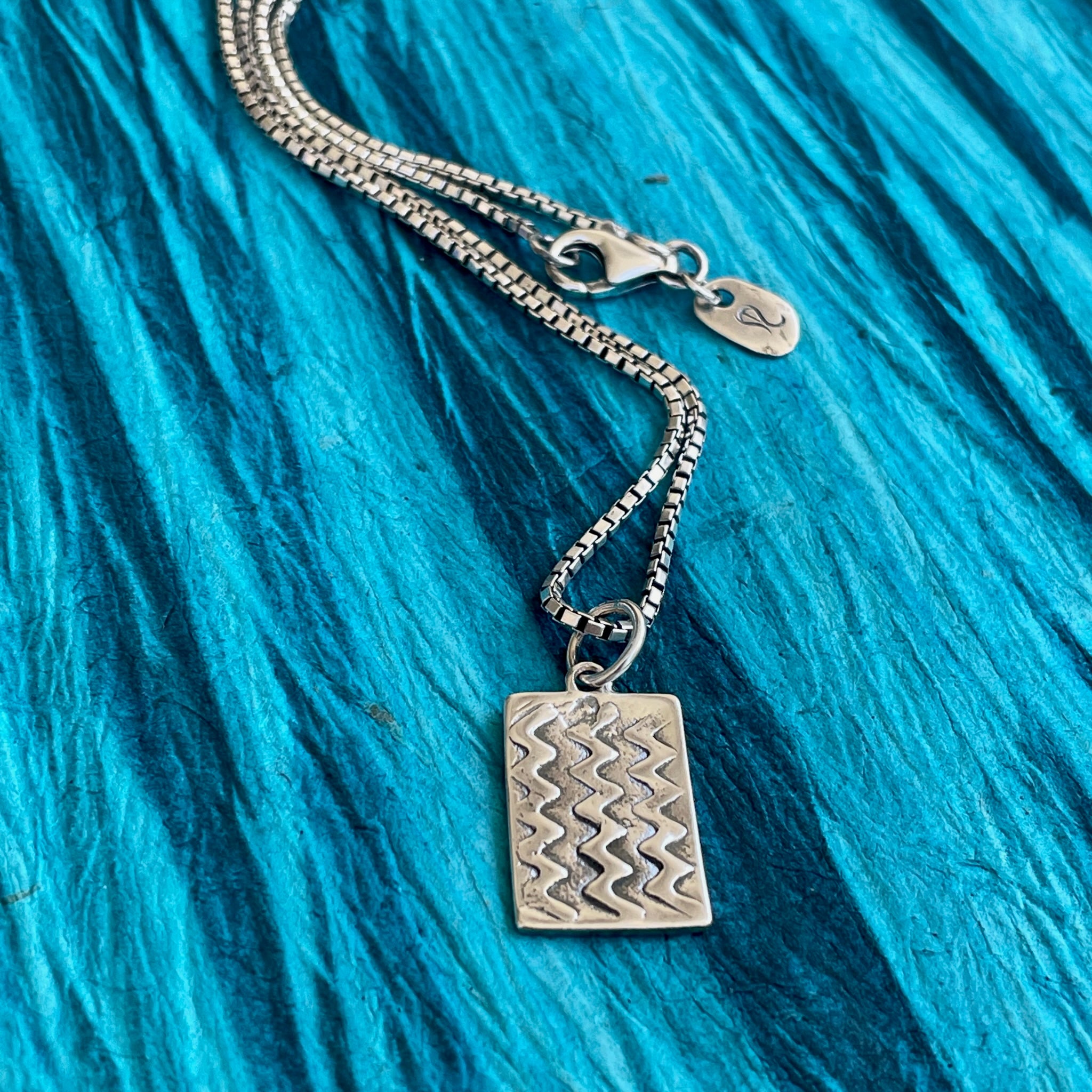Flow Like Water Necklace in Silver