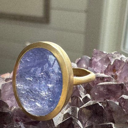 18k Fairmined Gold Lady Portia Tanzanite Ring