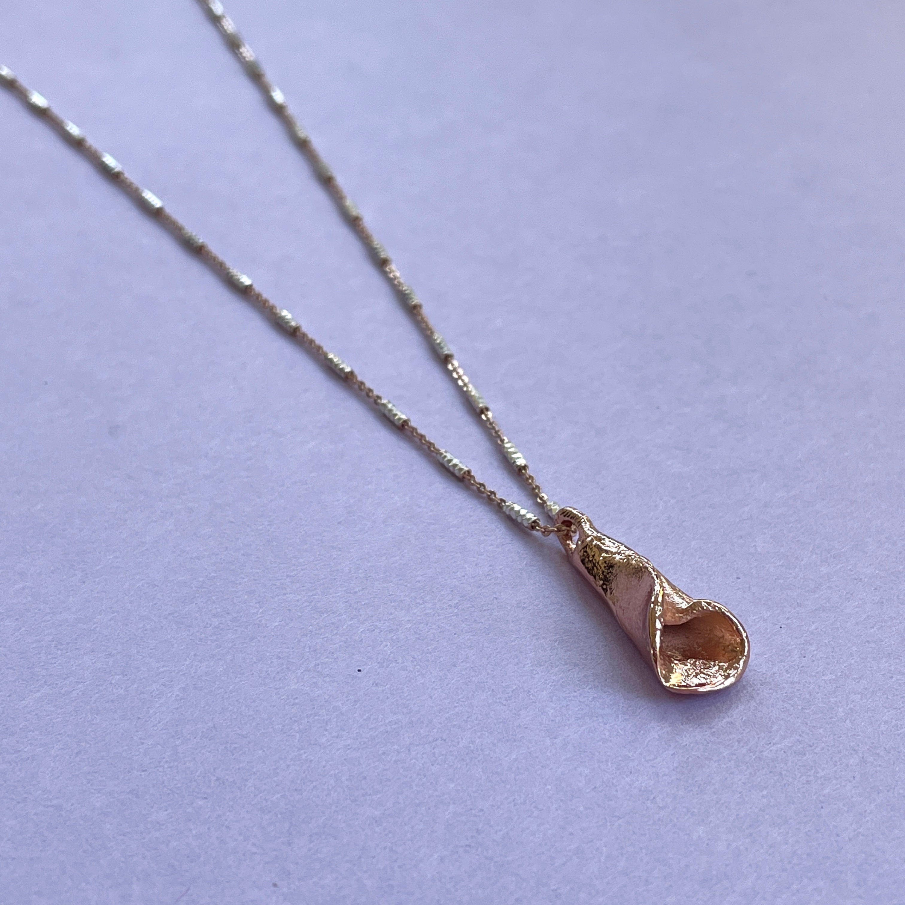 ‘Timeless Beauty’ Calla Lily Necklace