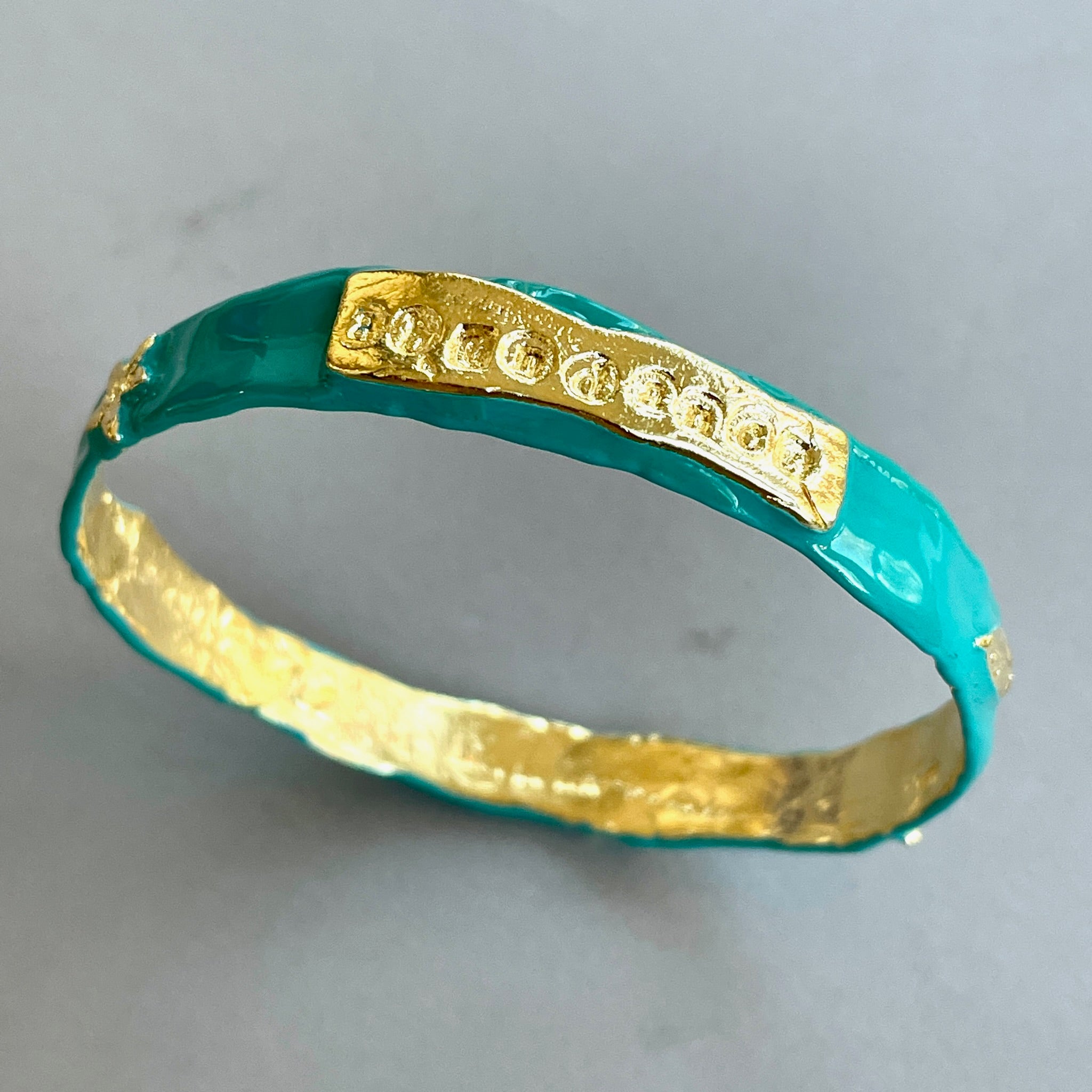 Abundance Enamel Bangle